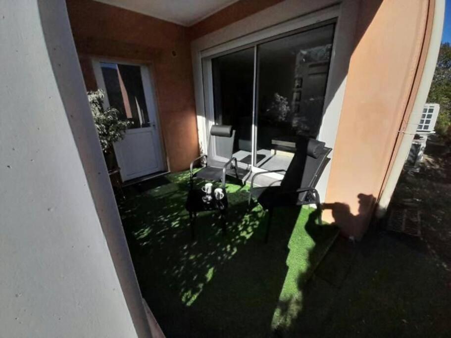 Appartement Spacieux &Tres Calme. Spacious & Very Quiet Apartment. Carros Exterior photo